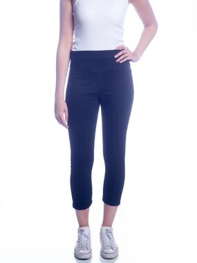 DKR Apparel Stretch Denim Pull-On Crop Capri-Black